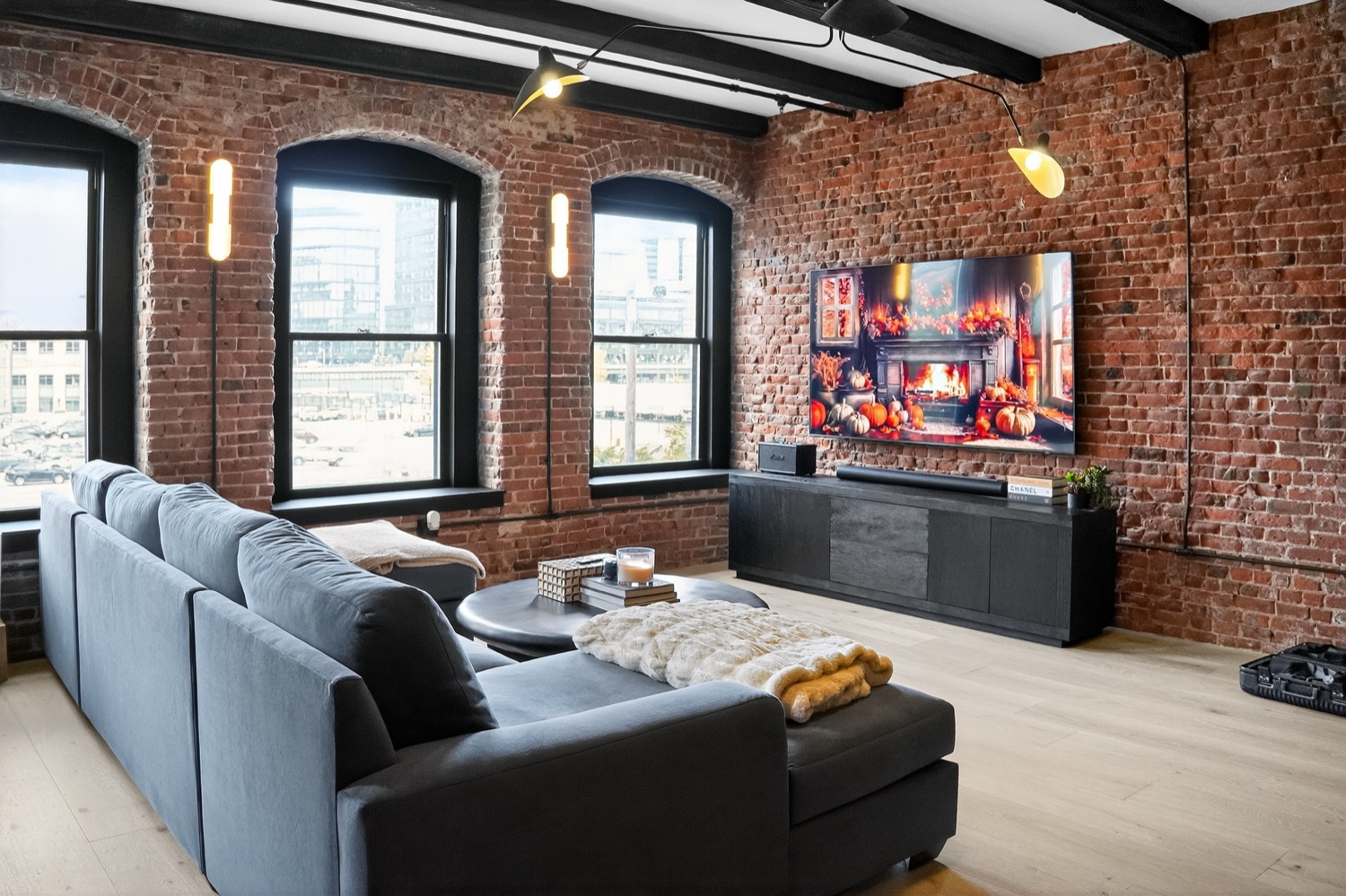Wormwood Residence, Seaport